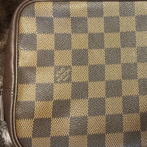 WOW POSHMARK - Authentic Louis Vuitton GM Damier Ebene Trousseau Clutch Bag